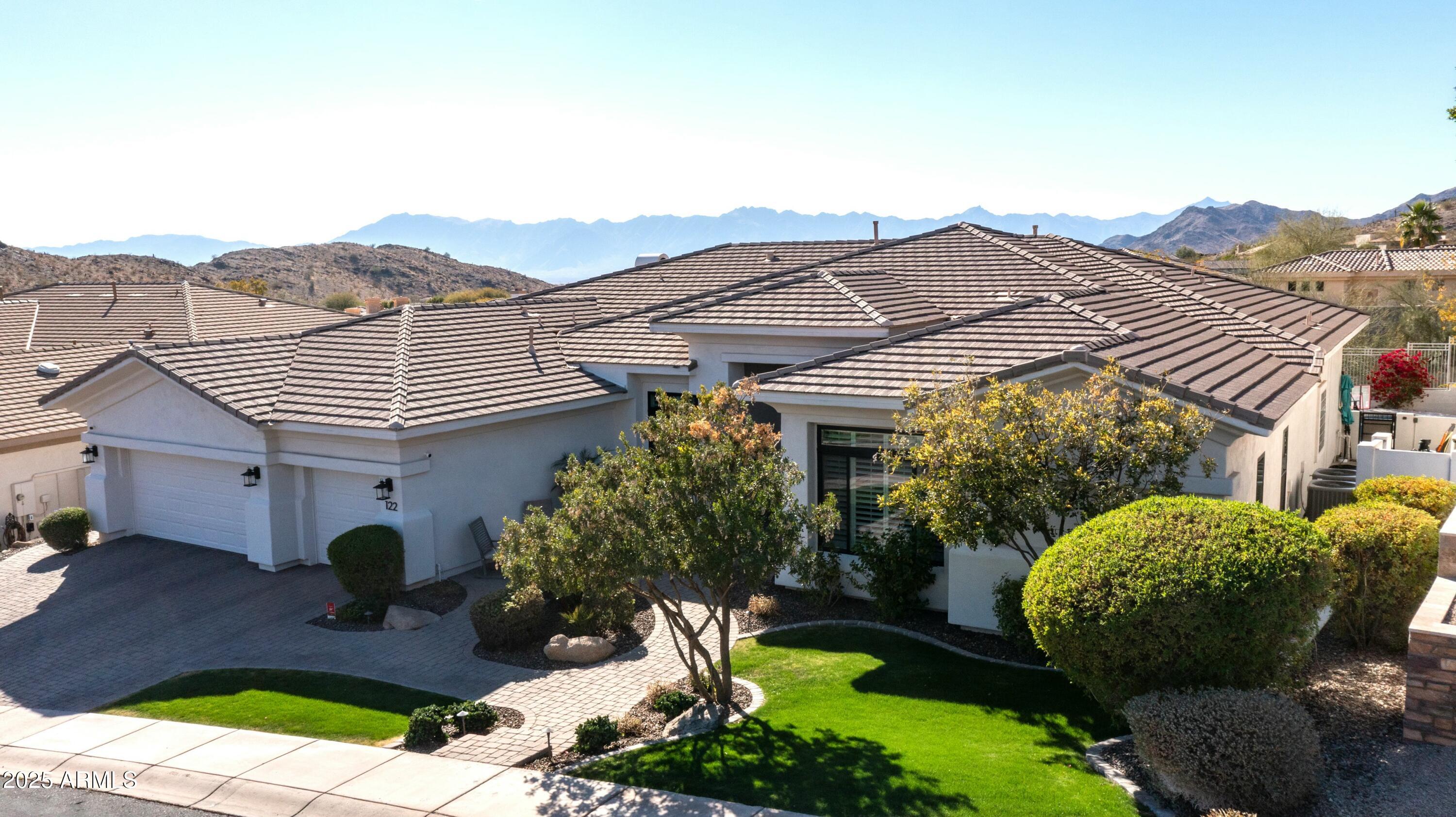 122 E DESERT WIND Drive