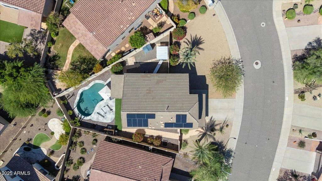Photo of 15846 S 17th Lane, Phoenix, AZ 85045 (MLS # 6933958)