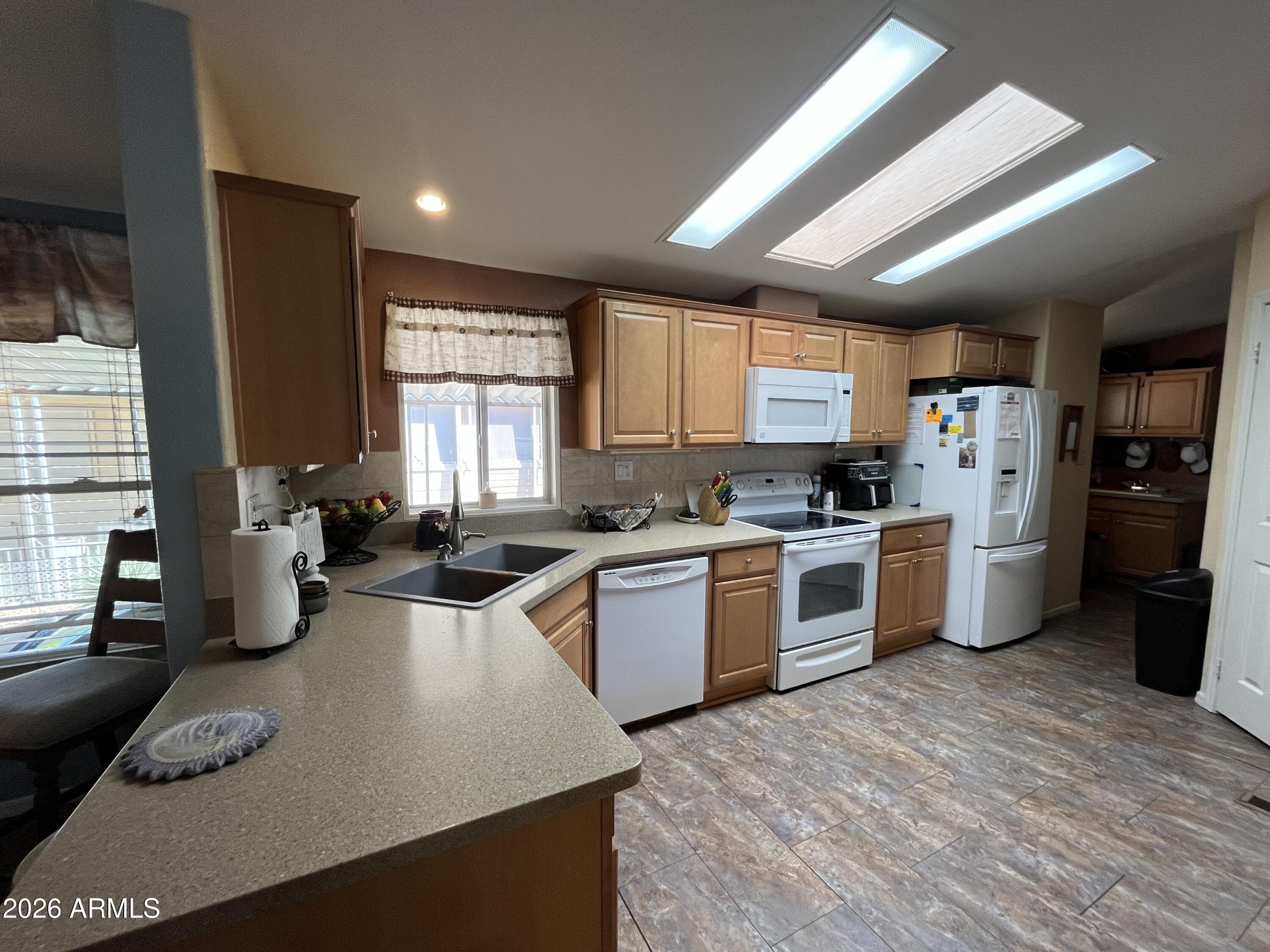 11596 W SIERRA DAWN Boulevard 195