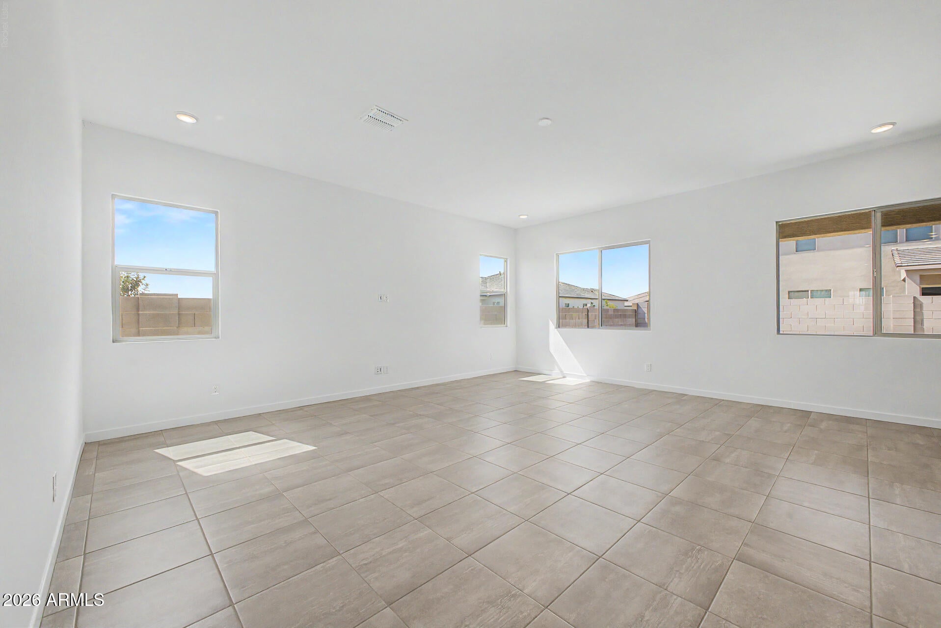 356 W FLOYD Drive