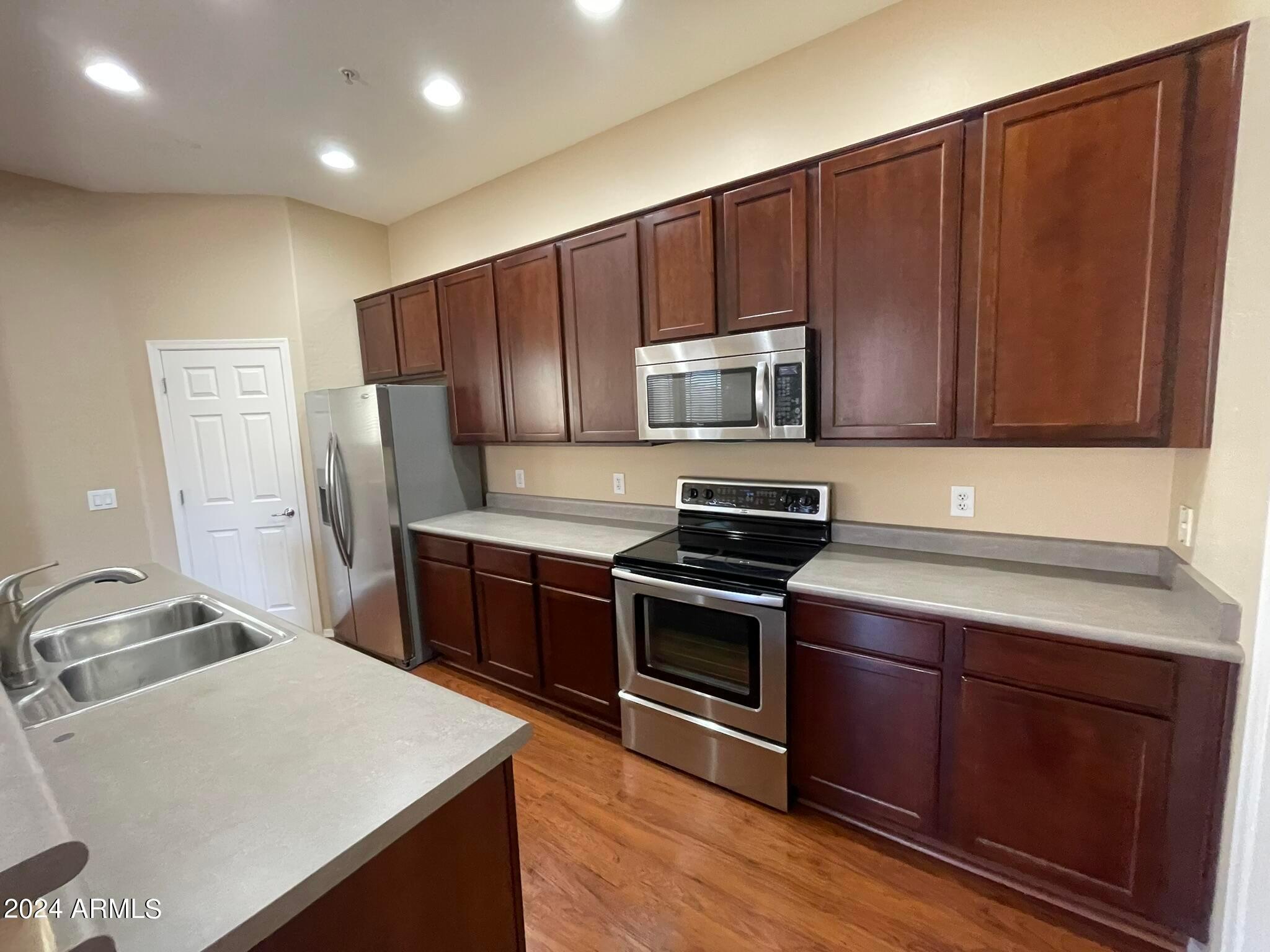 15240 N 142nd Avenue Unit 2078