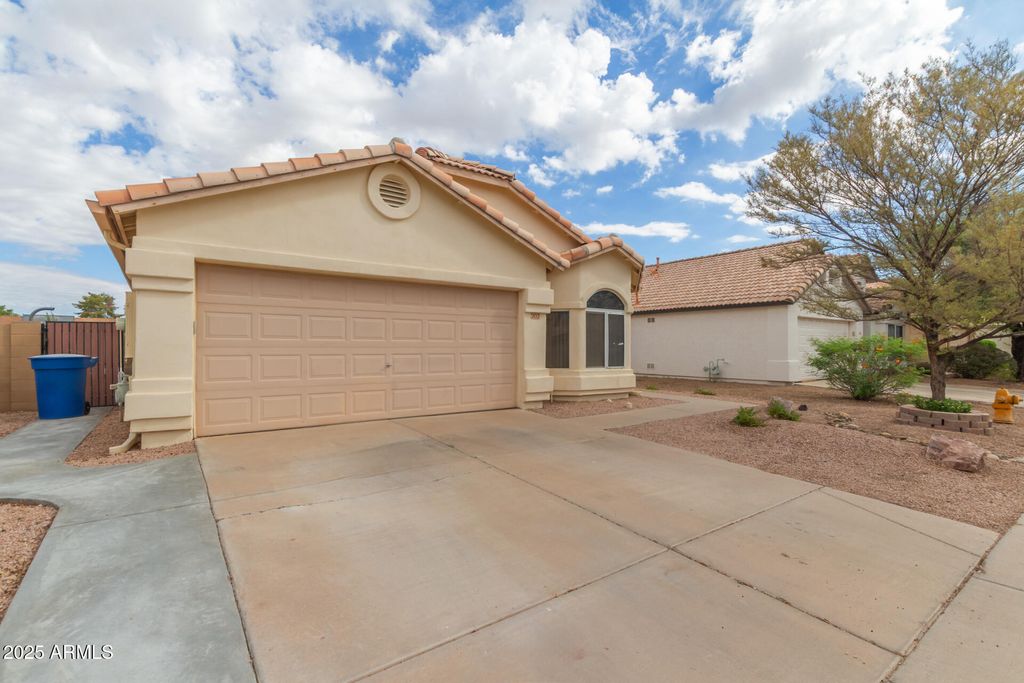 Photo of 202 W Caroline Lane, Chandler, AZ 85225 (MLS # 6919543)