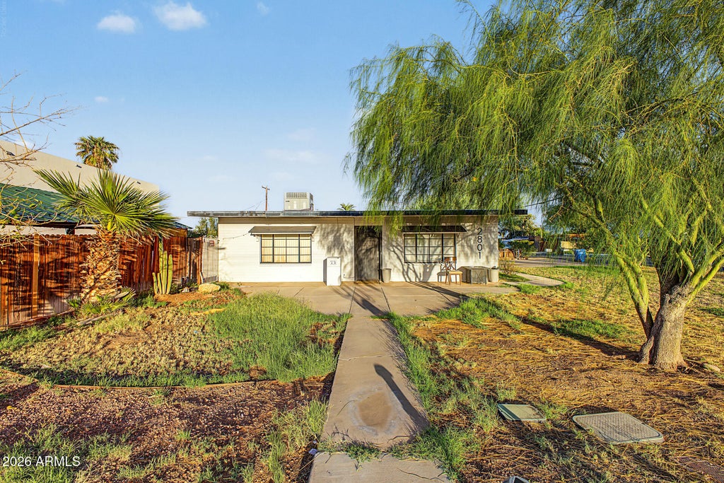 Photo of 2801 N 29th Place, Phoenix, AZ 85008 (MLS # 7093623)