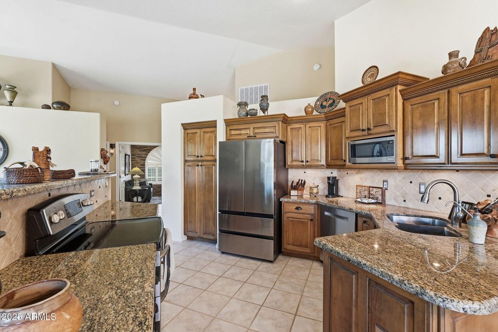 Photo of 8060 E Birdie Lane, Gold Canyon, AZ 85118 (MLS # 6944889)