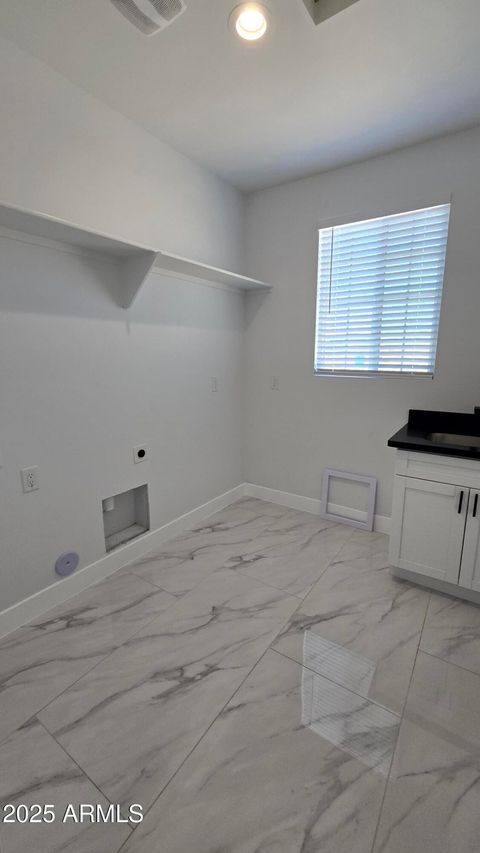 A home in Tonopah