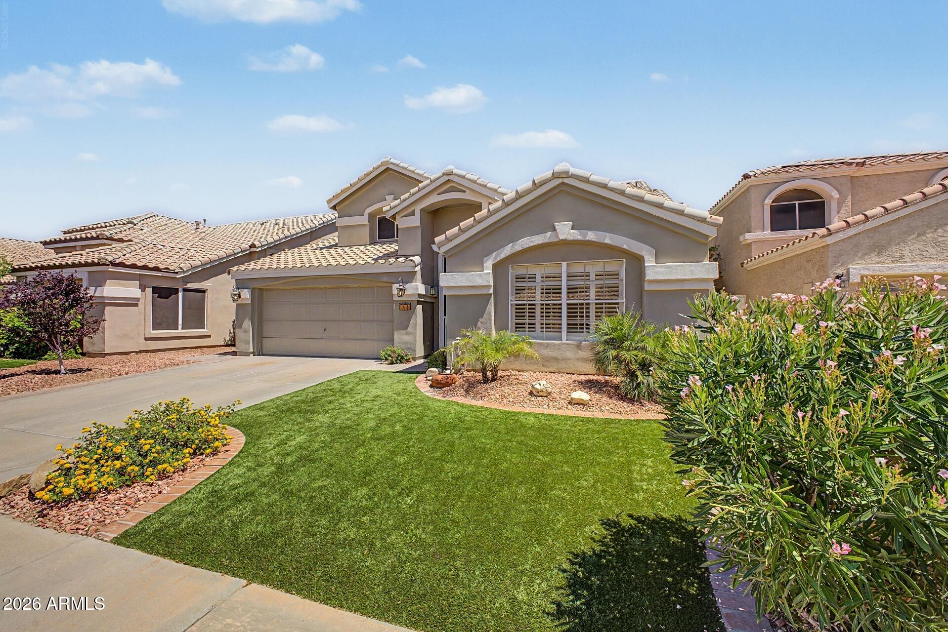 3818 E Tanglewood Drive