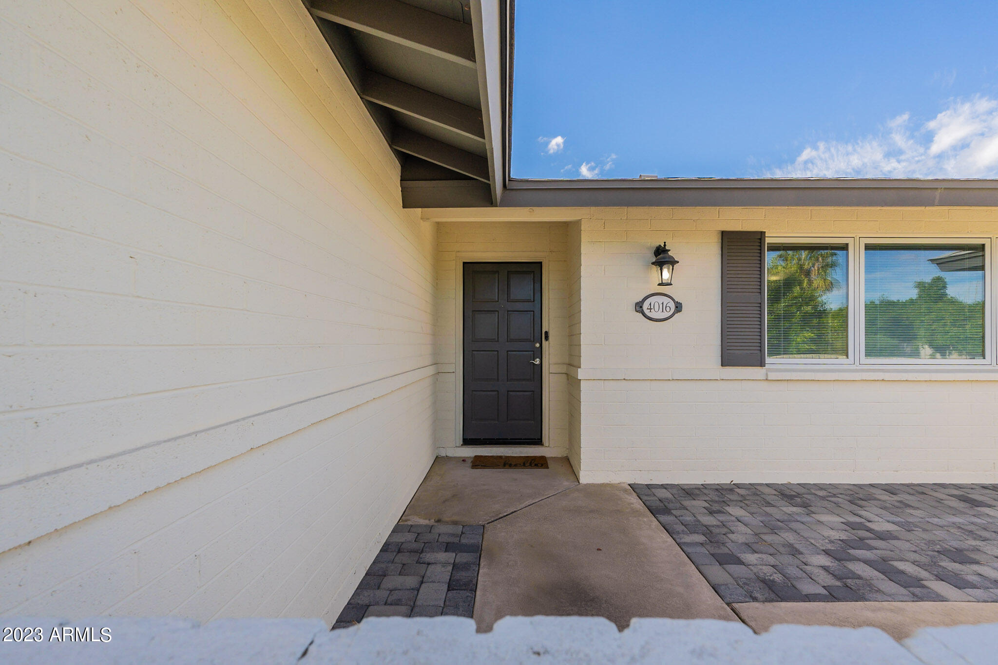 4016 S HOLBROOK Lane