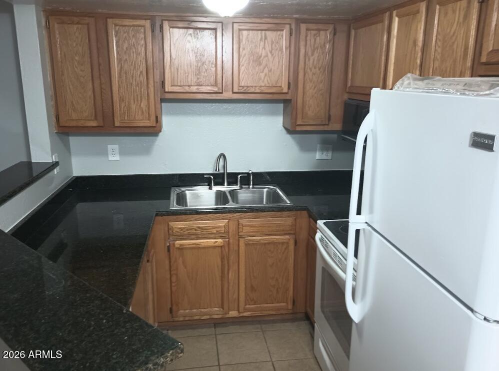 12221 W BELL Road 182