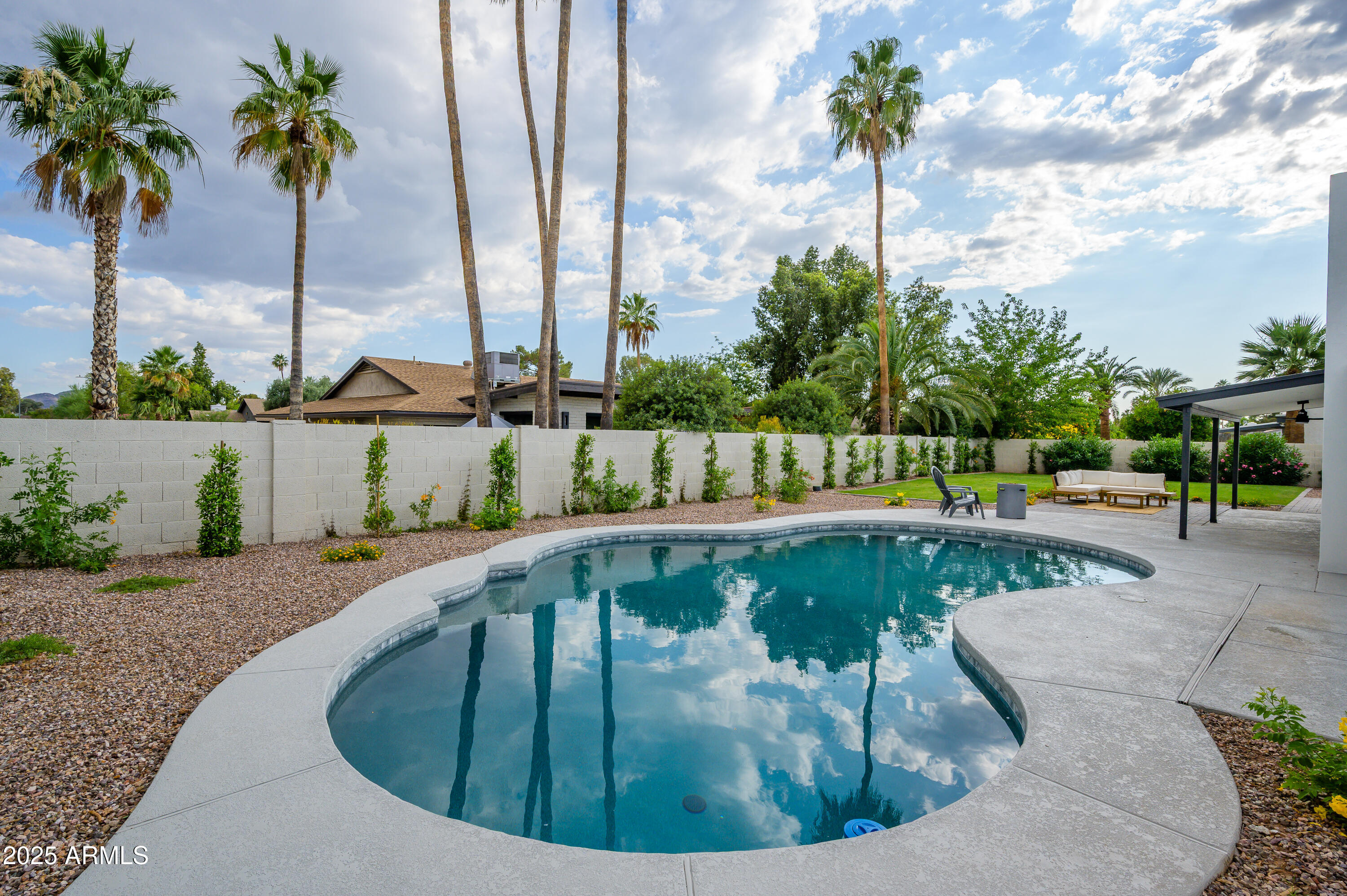 5937 E CORRINE Drive