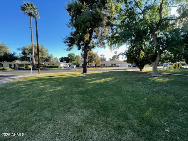 1302 W HAYWARD Avenue