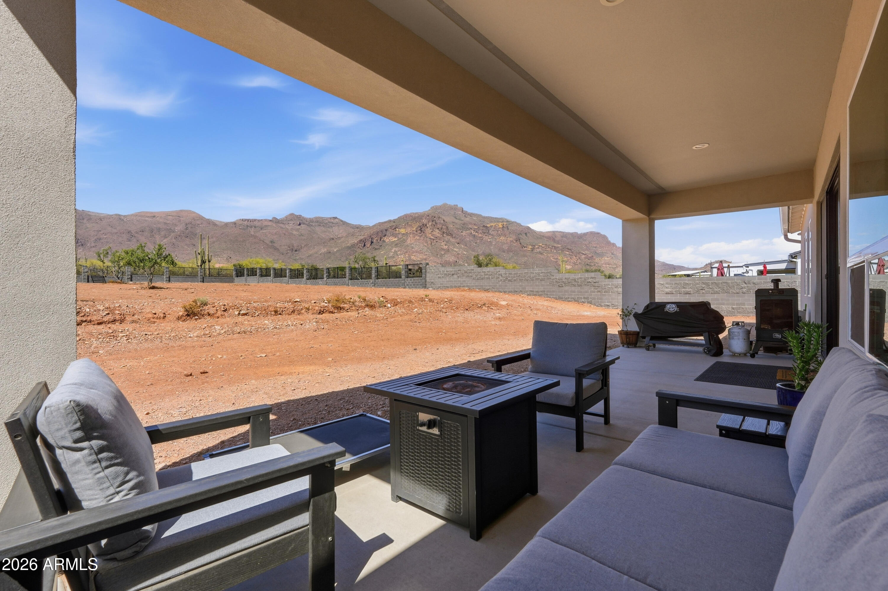NO HOA - 1.25 ACRE LOT - Residential