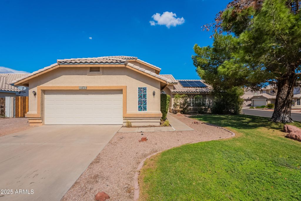 Photo of 12751 N 85th Drive, Peoria, AZ 85381 (MLS # 6916564)