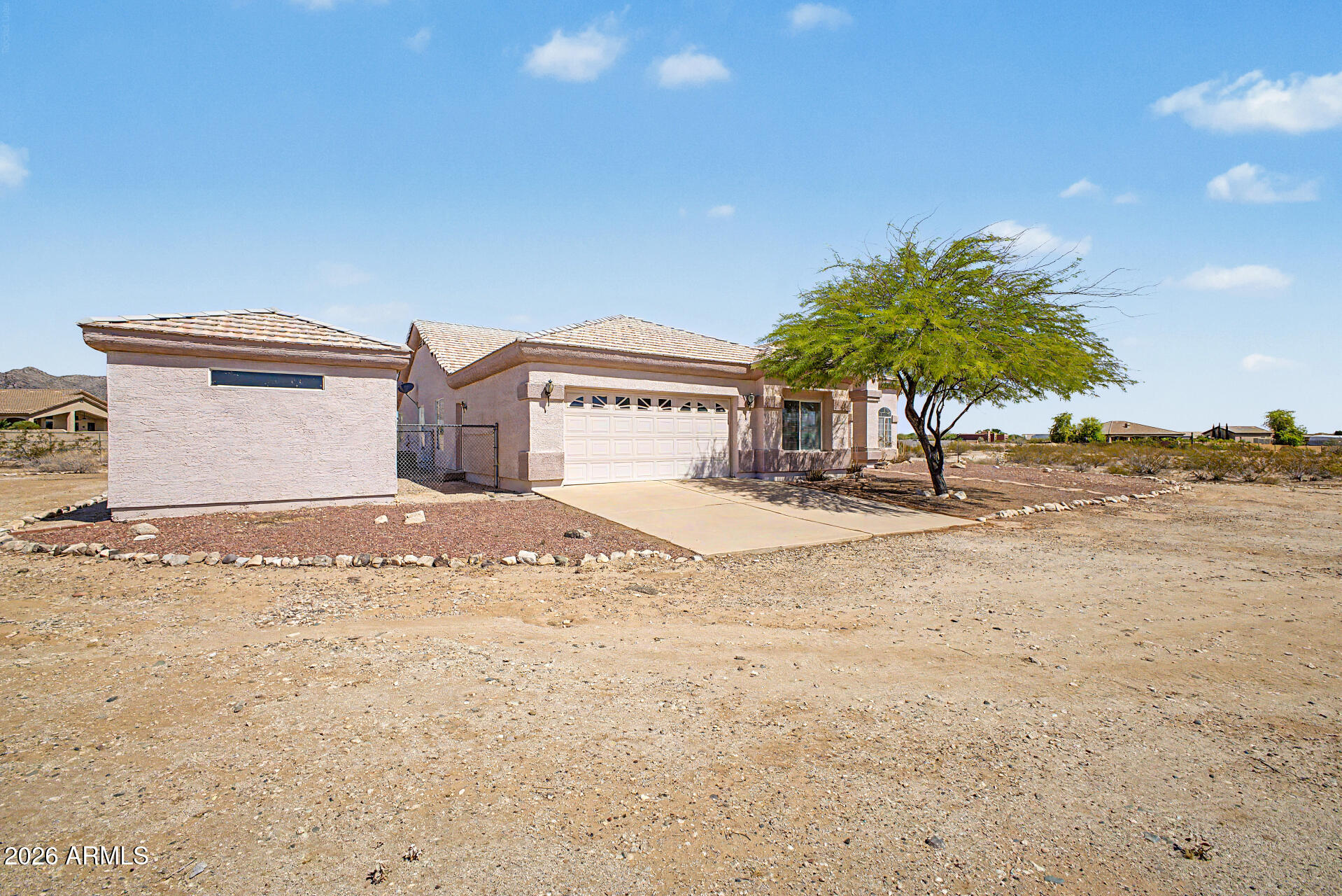 19843 W PIERSON Street