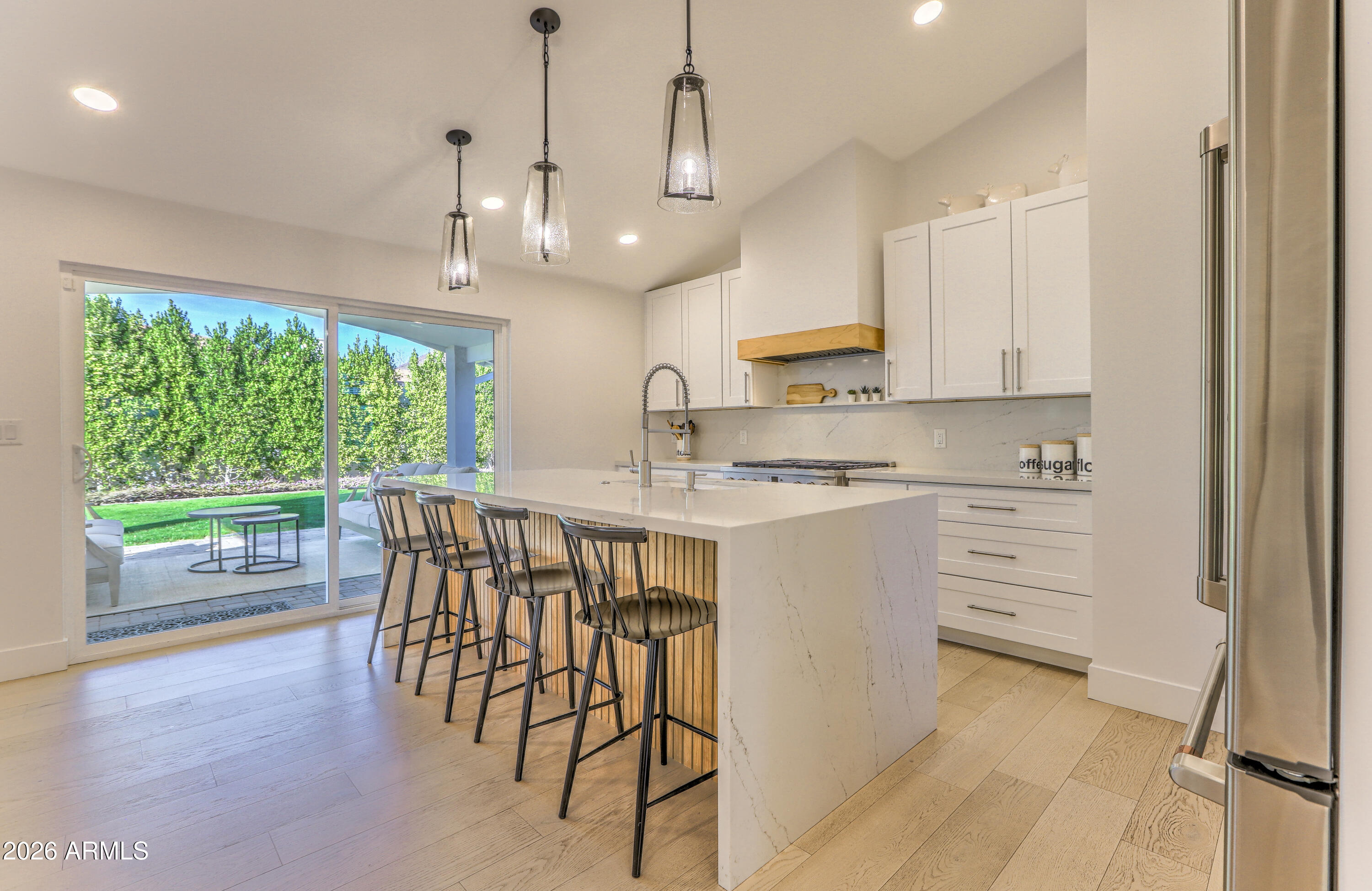 4846 E MITCHELL Drive