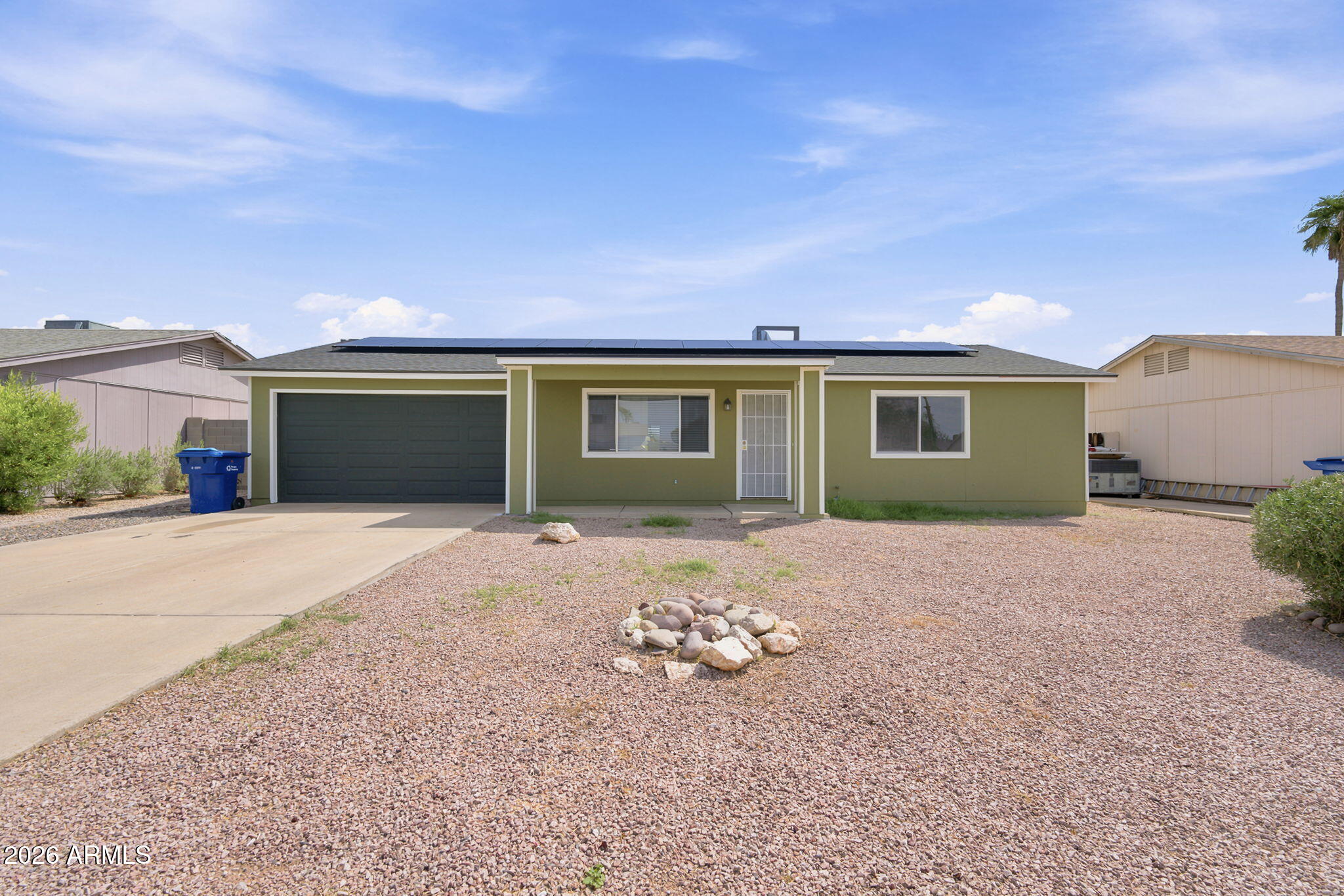 1126 W AUBURN Drive