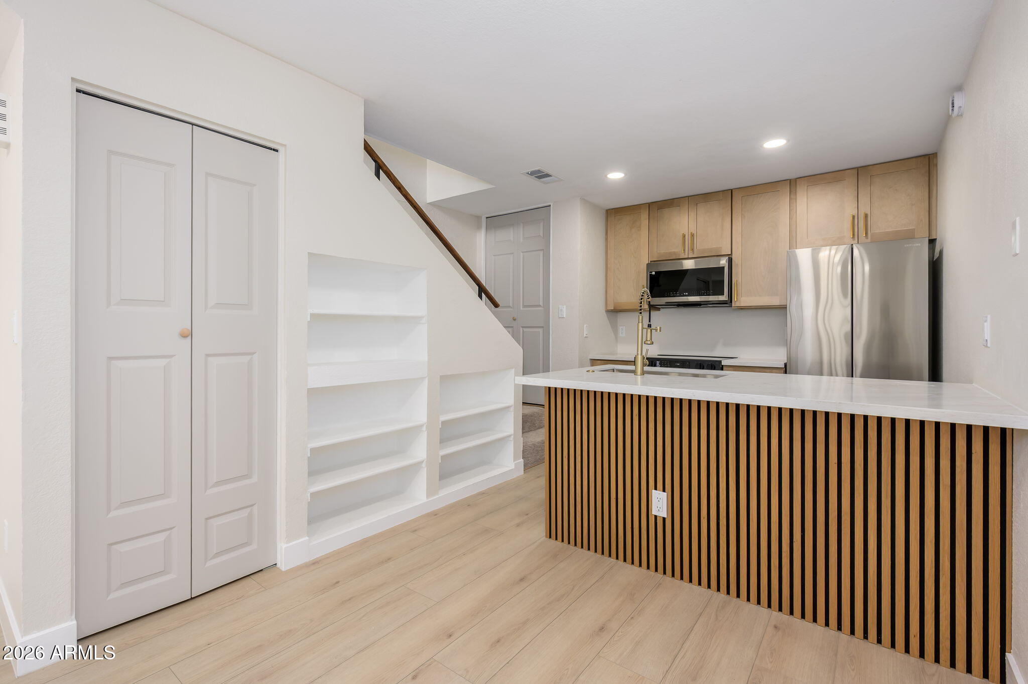 510 N ALMA SCHOOL Road 163