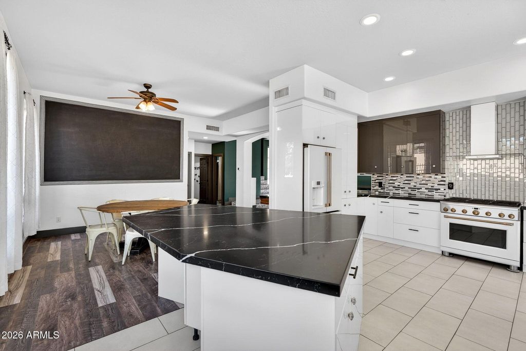 Photo of 6932 E Pearl Street, Mesa, AZ 85207 (MLS # 7004091)