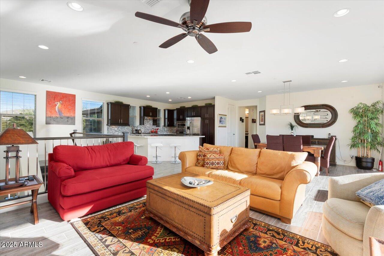 10260 E WHITE FEATHER Lane 2047