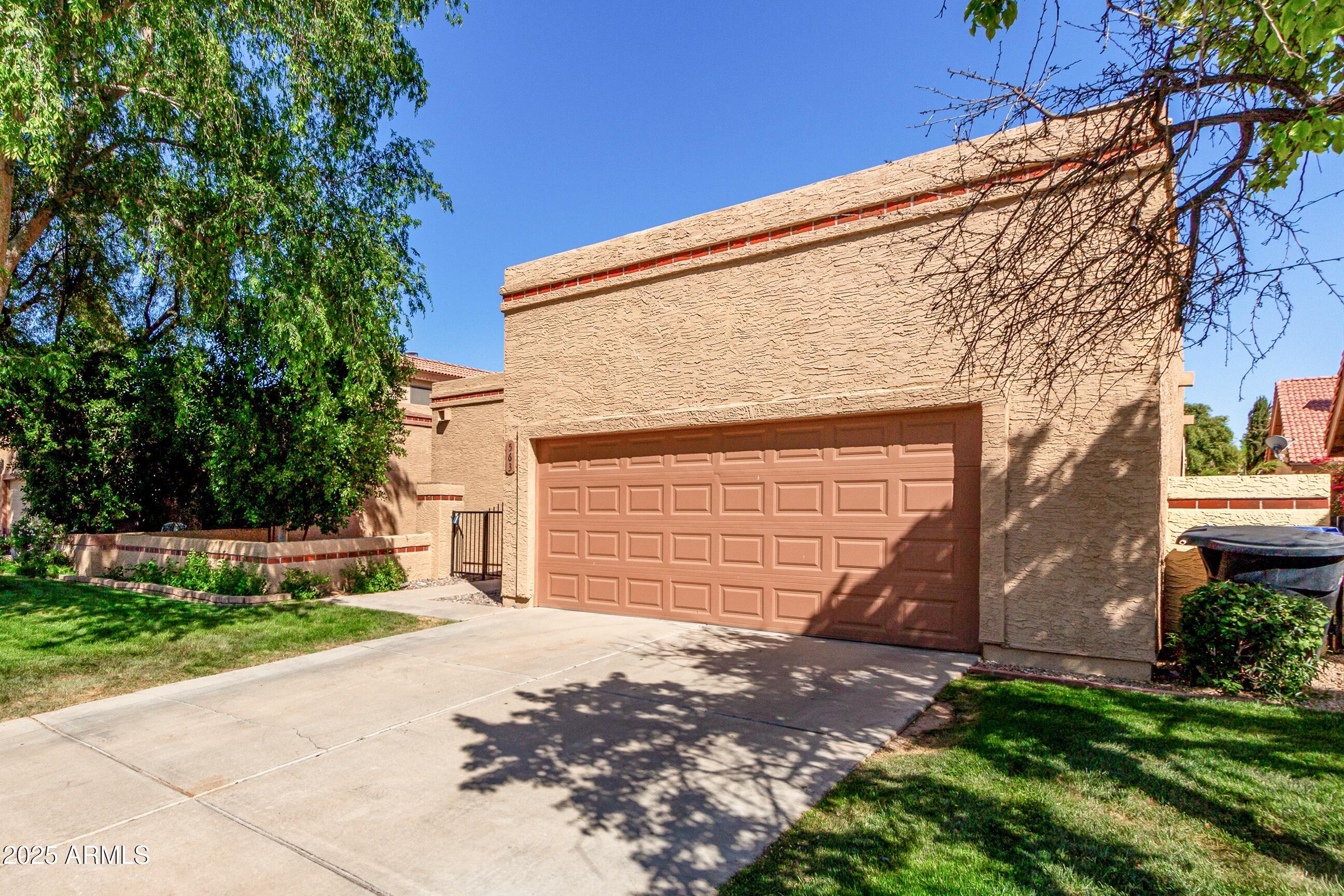563 N SPANISH SPRINGS Drive