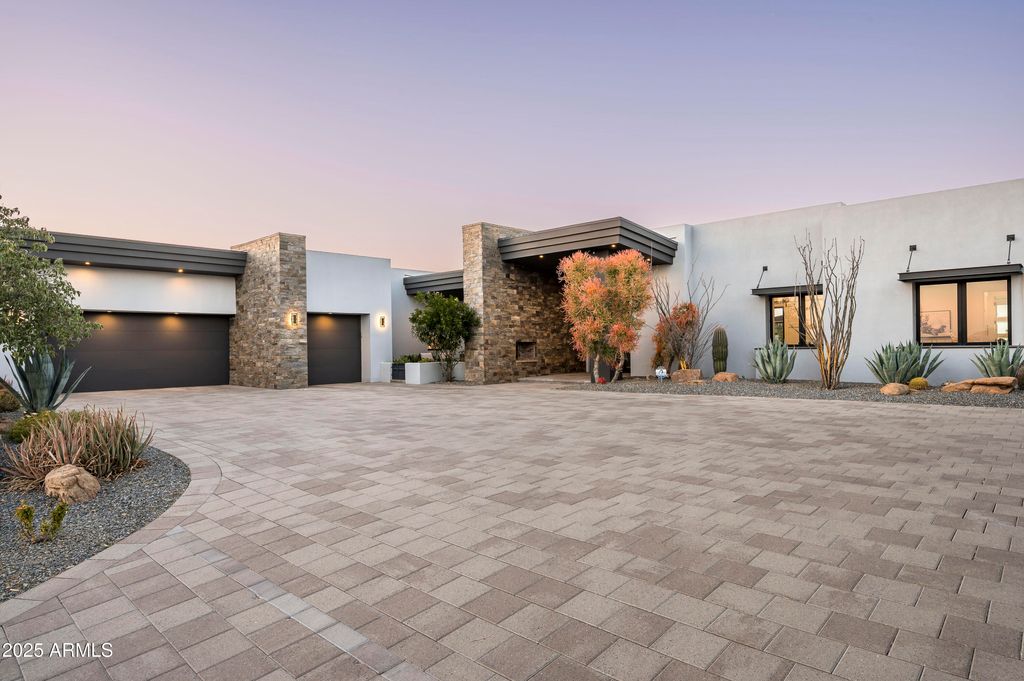 Photo of 8822 E Chino Drive, Scottsdale, AZ 85255 (MLS # 6938961)