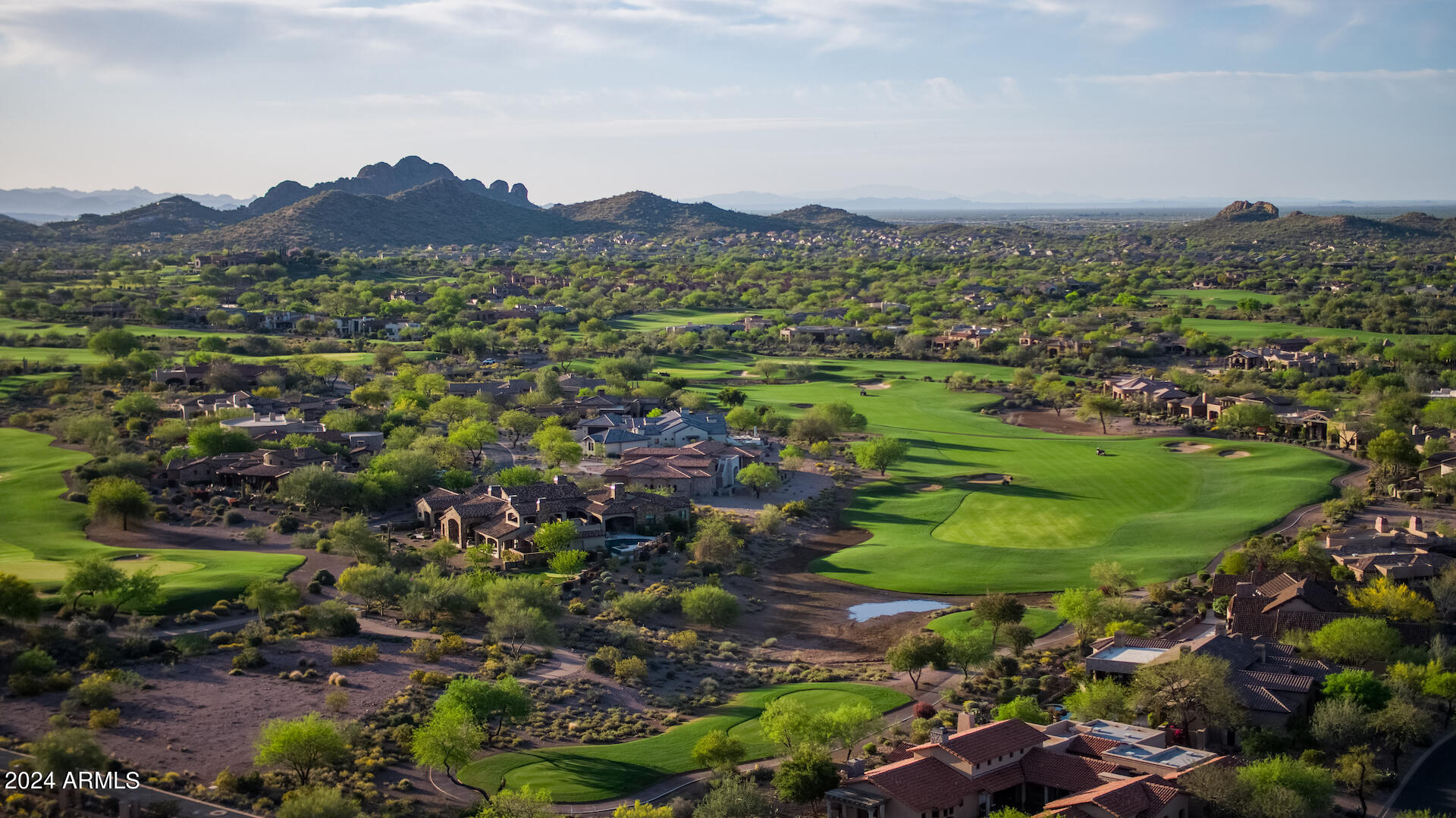 SUPERSTITION MOUNTAIN - Residential