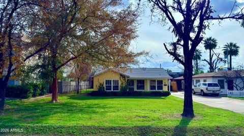 Property photo of 1011 E Medlock Drive, Phoenix, AZ 85014