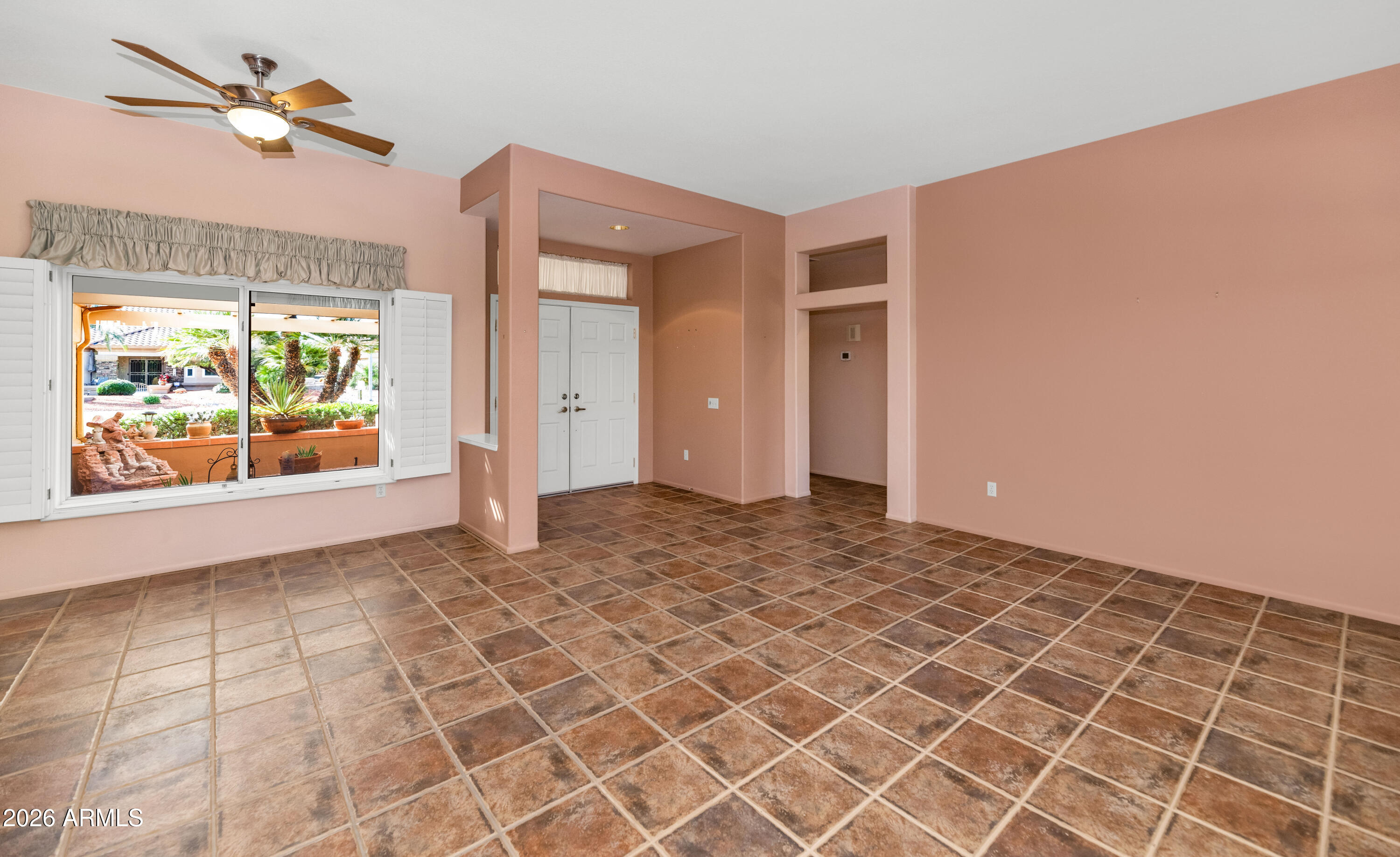 15804 W HERITAGE Drive