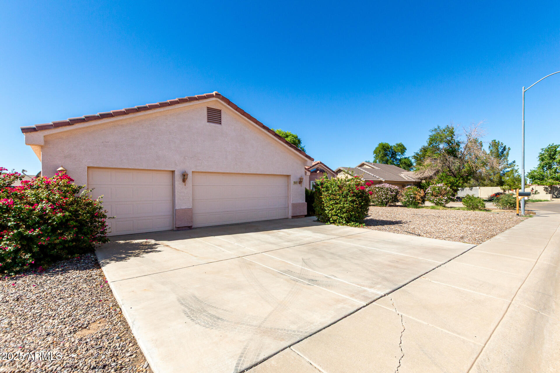 Homes for Sale in Queen Creek Arizona 1 1841 N BRIARCLIFF Road