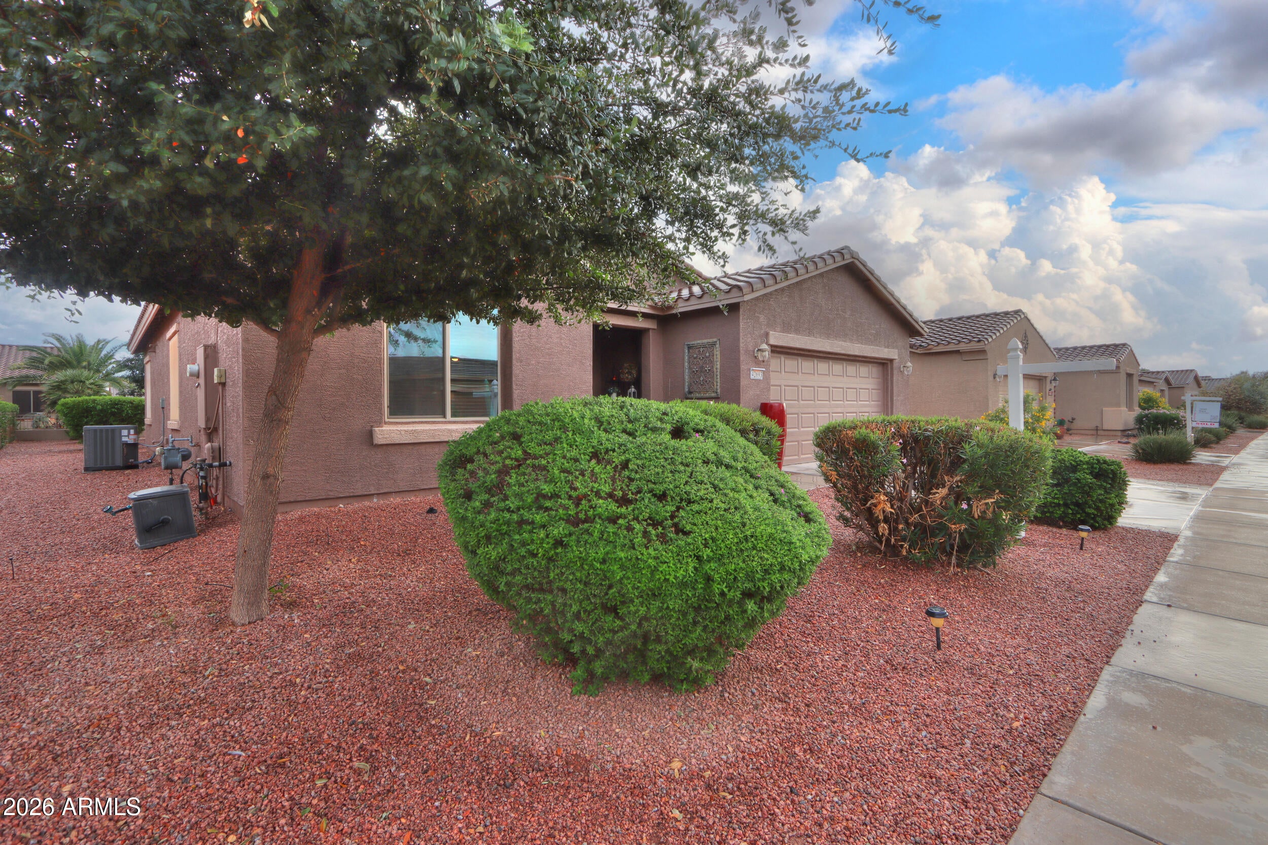 42693 W KINGFISHER Drive
