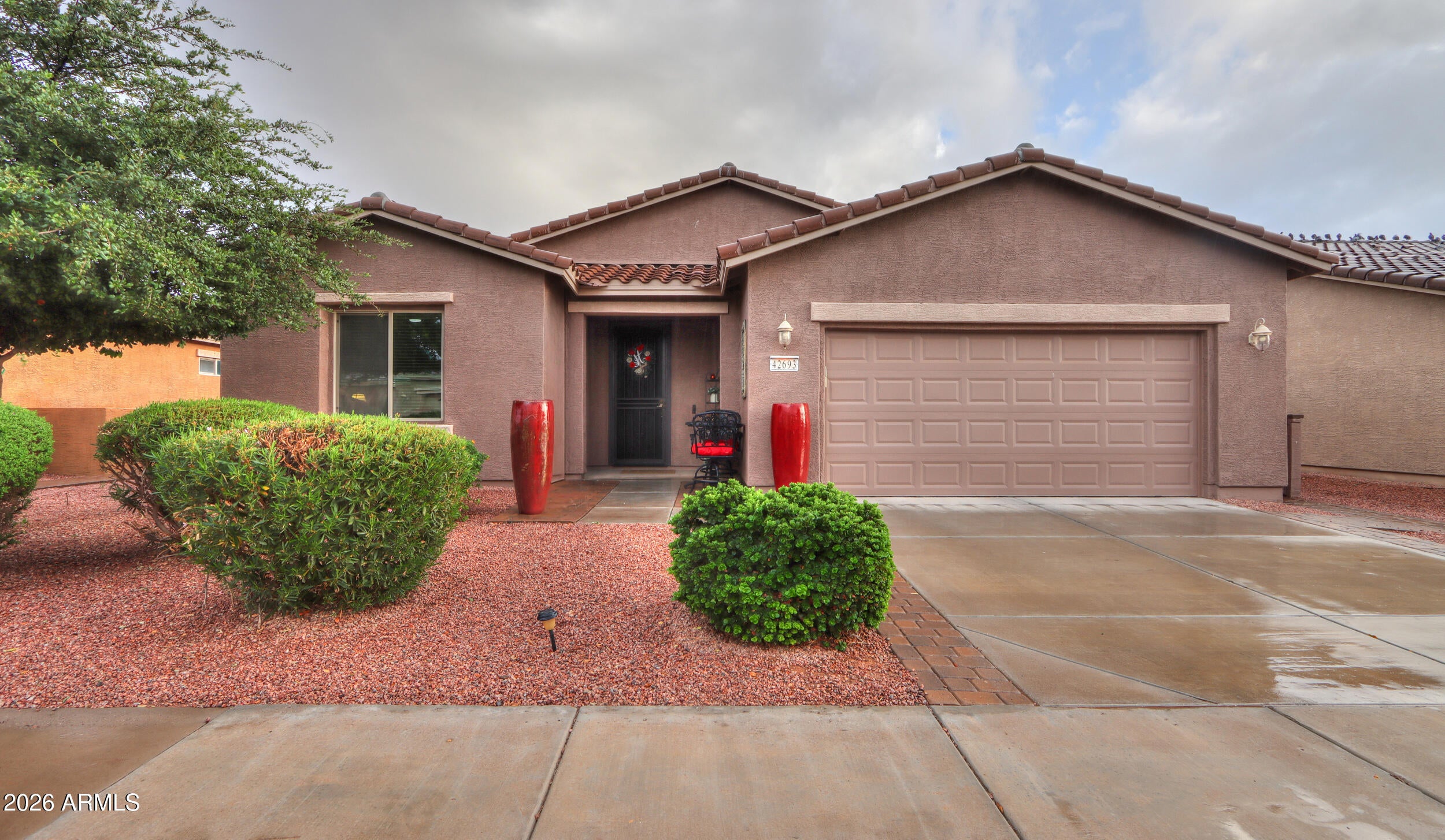 42693 W KINGFISHER Drive