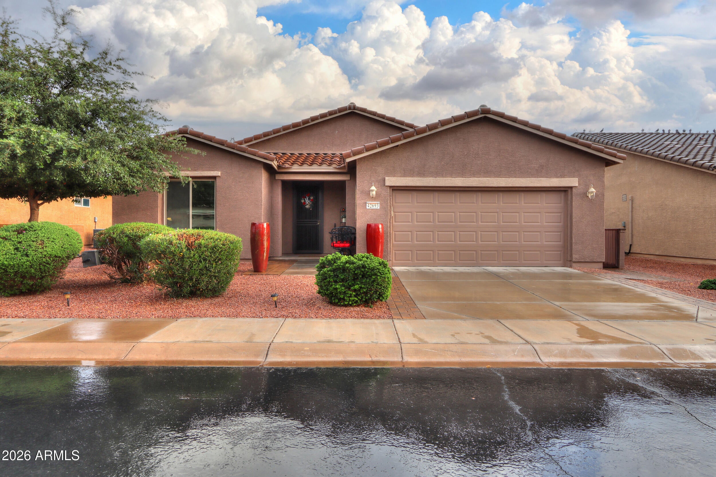 42693 W KINGFISHER Drive