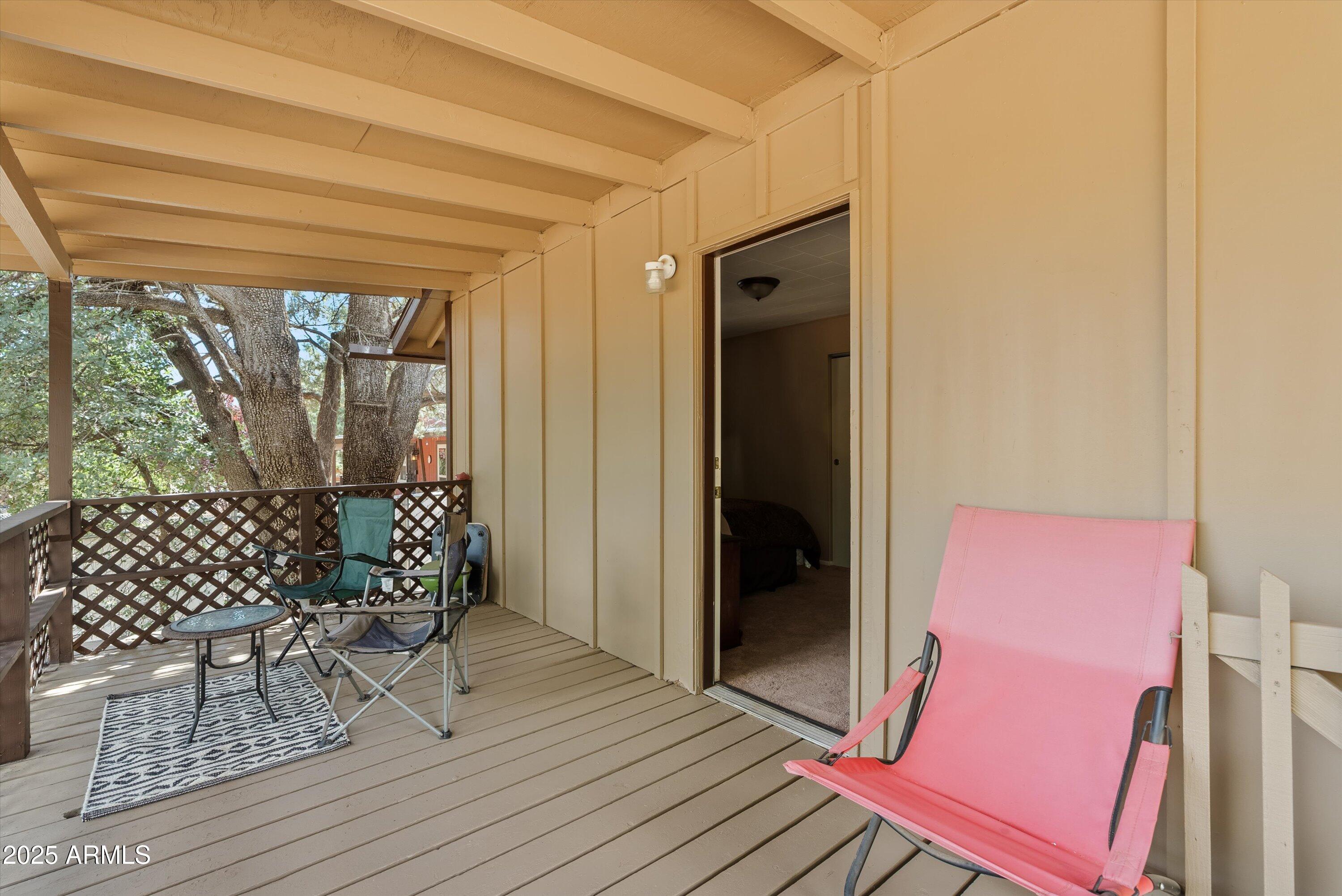PINE CREST - Residential