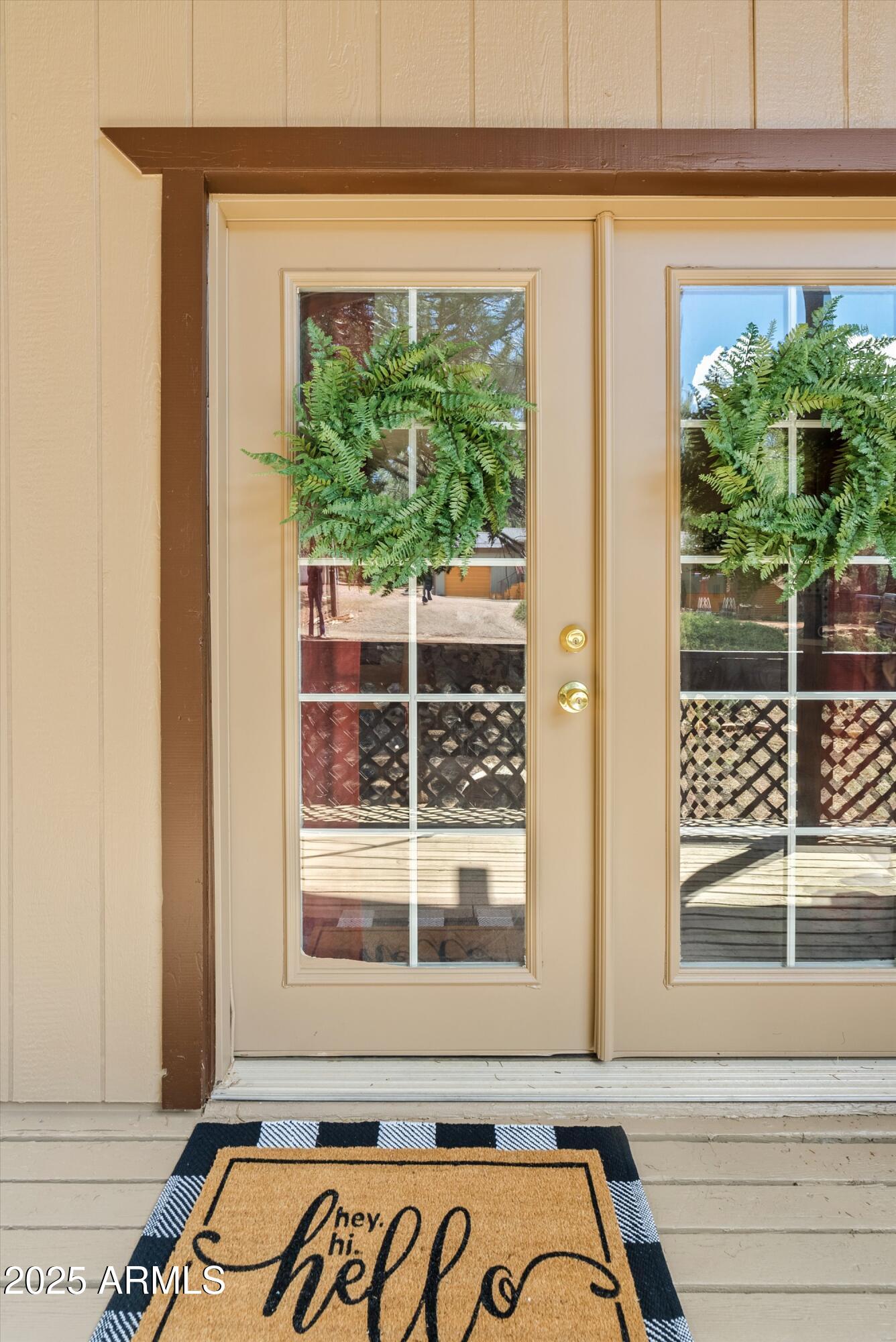 PINE CREST - Residential