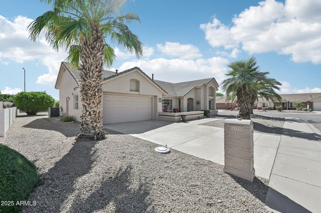 Photo of 14337 W Circle Ridge Drive, Sun City West, AZ 85375 (MLS # 6931103)