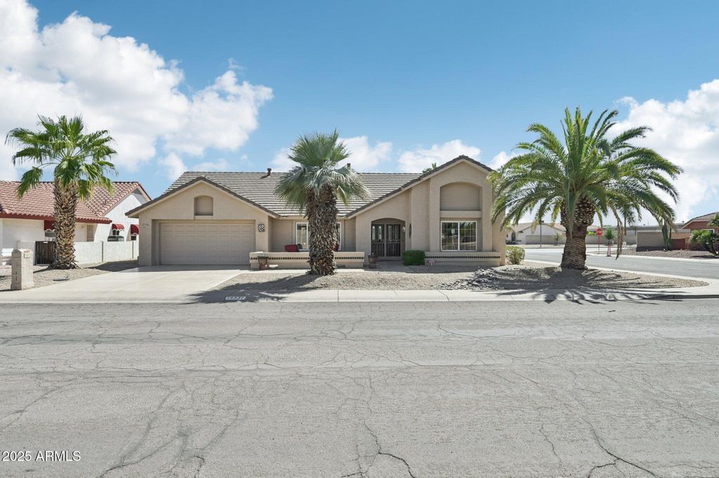 Photo of 14337 W Circle Ridge Drive, Sun City West, AZ 85375 (MLS # 6931103)