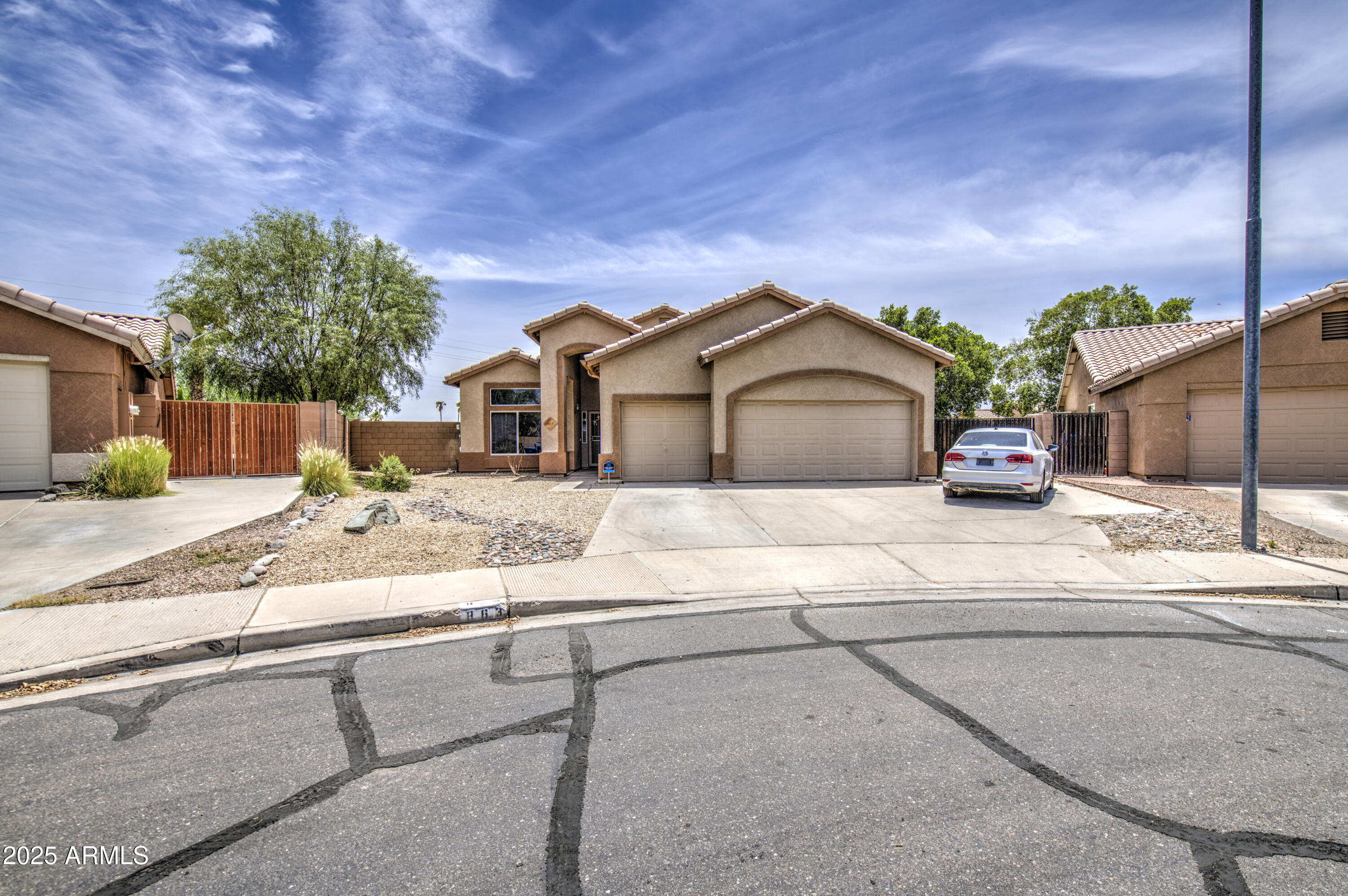863 S Del Rancho --