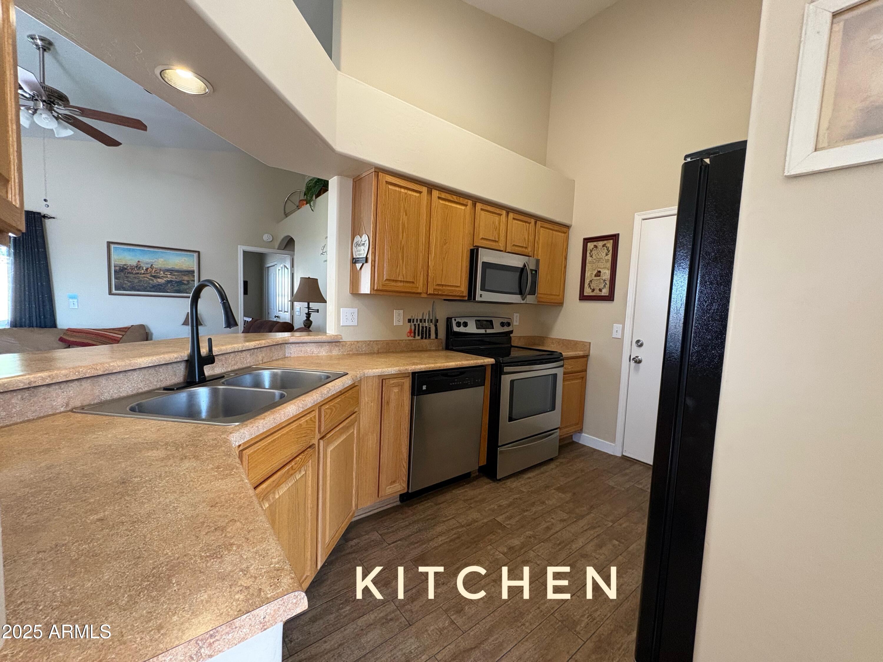 8802 E UNIVERSITY Drive 53