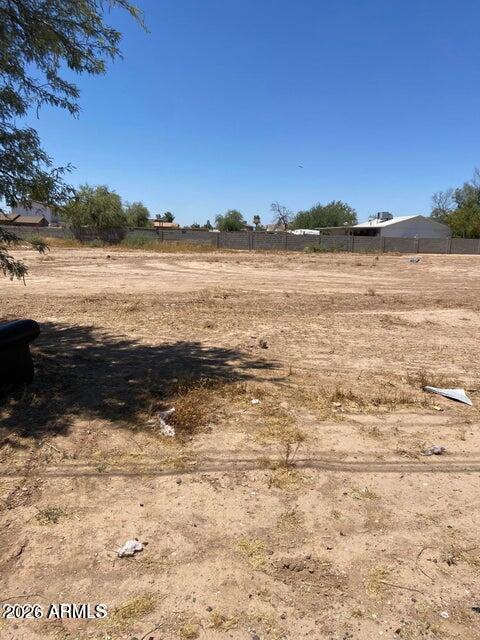 1012 E ROESER Road 27