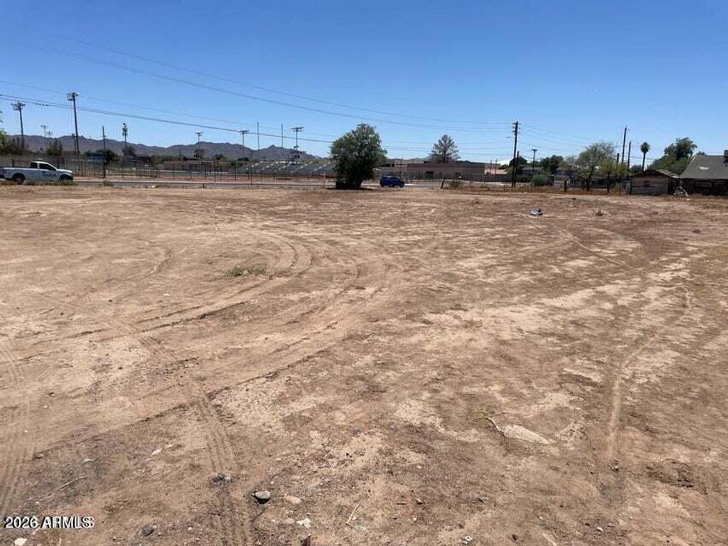 Photo of 1012 E Roeser Road #27, Phoenix, AZ 85040 (MLS # 7025855)