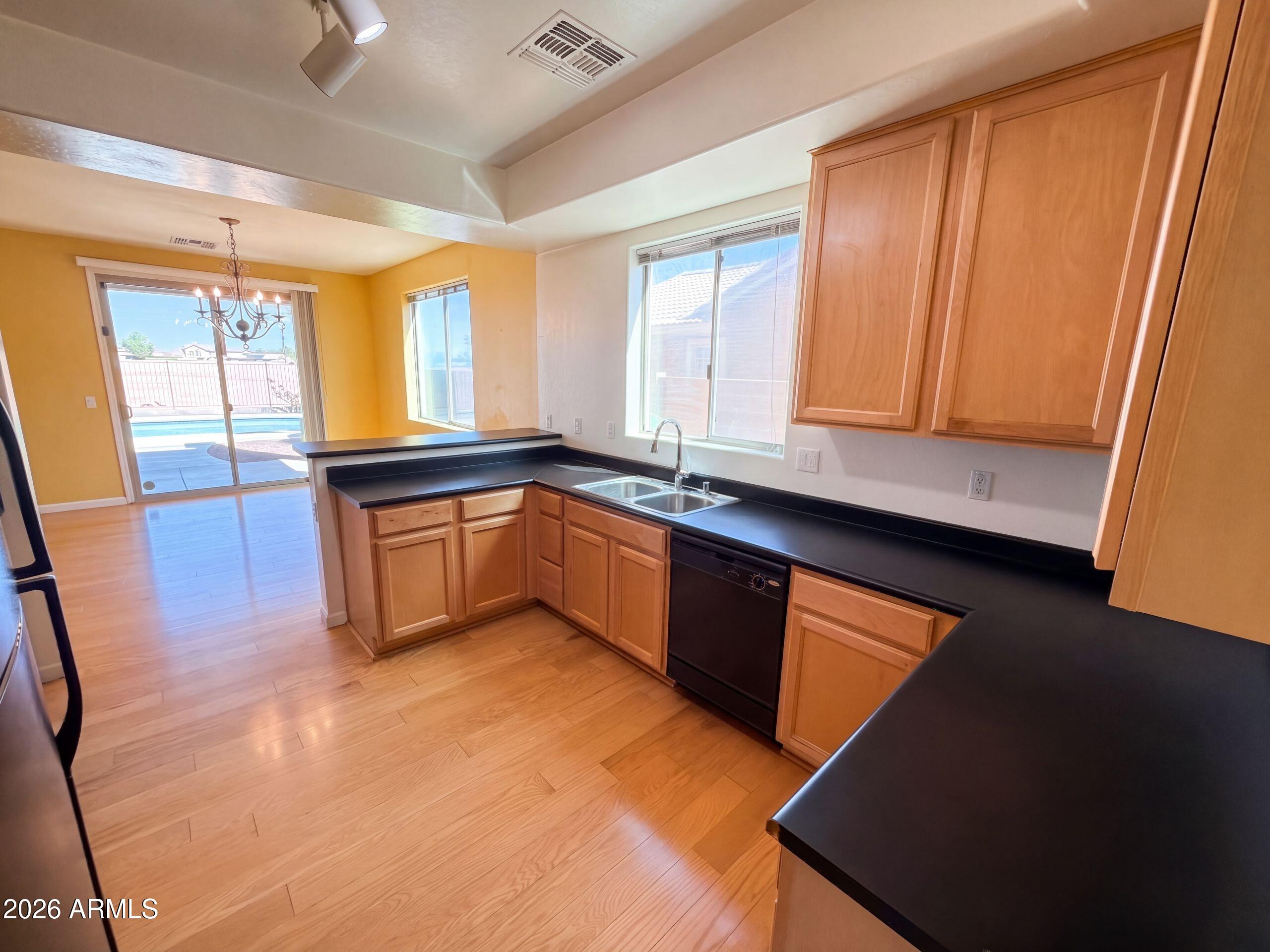 5706 W T RYAN Lane