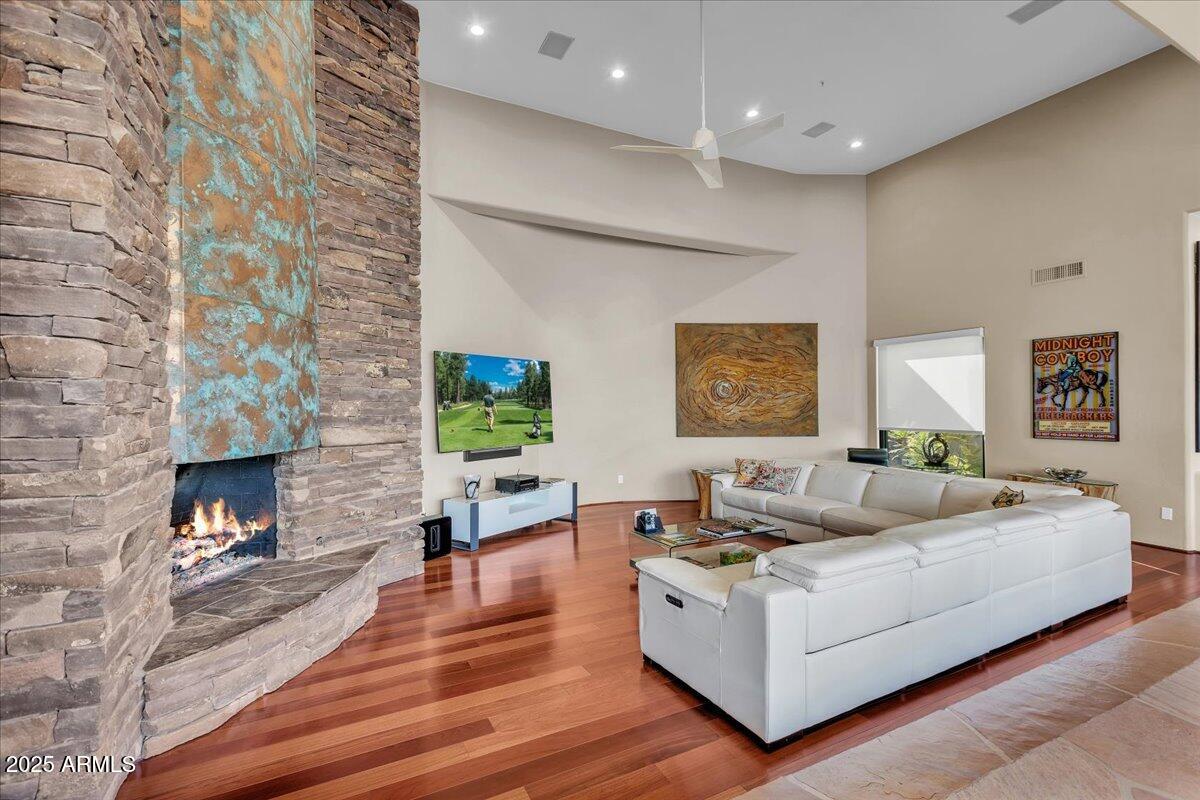 DESERT HIGHLANDS - Residential