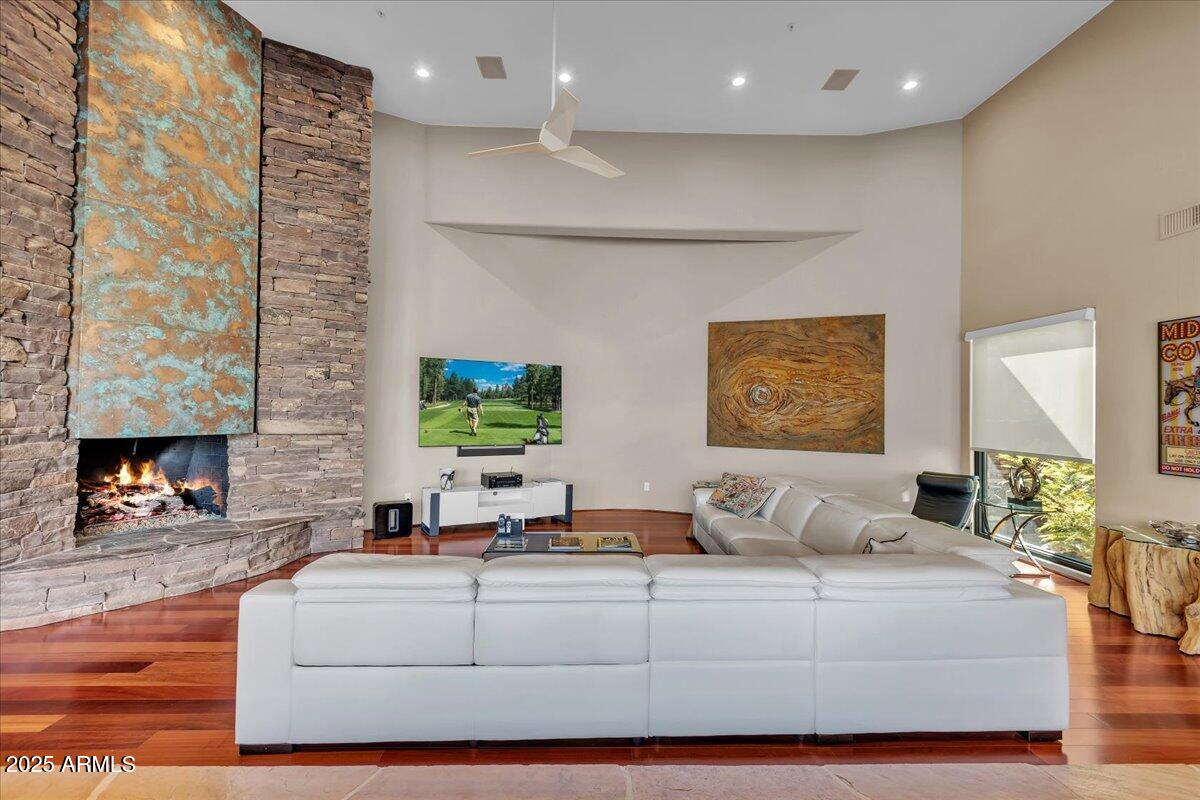 DESERT HIGHLANDS - Residential