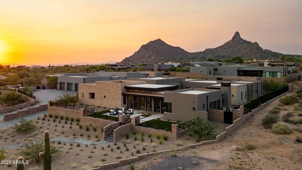 Photo of 10266 E De La O Road, Scottsdale, AZ 85255 (MLS # 6896037)