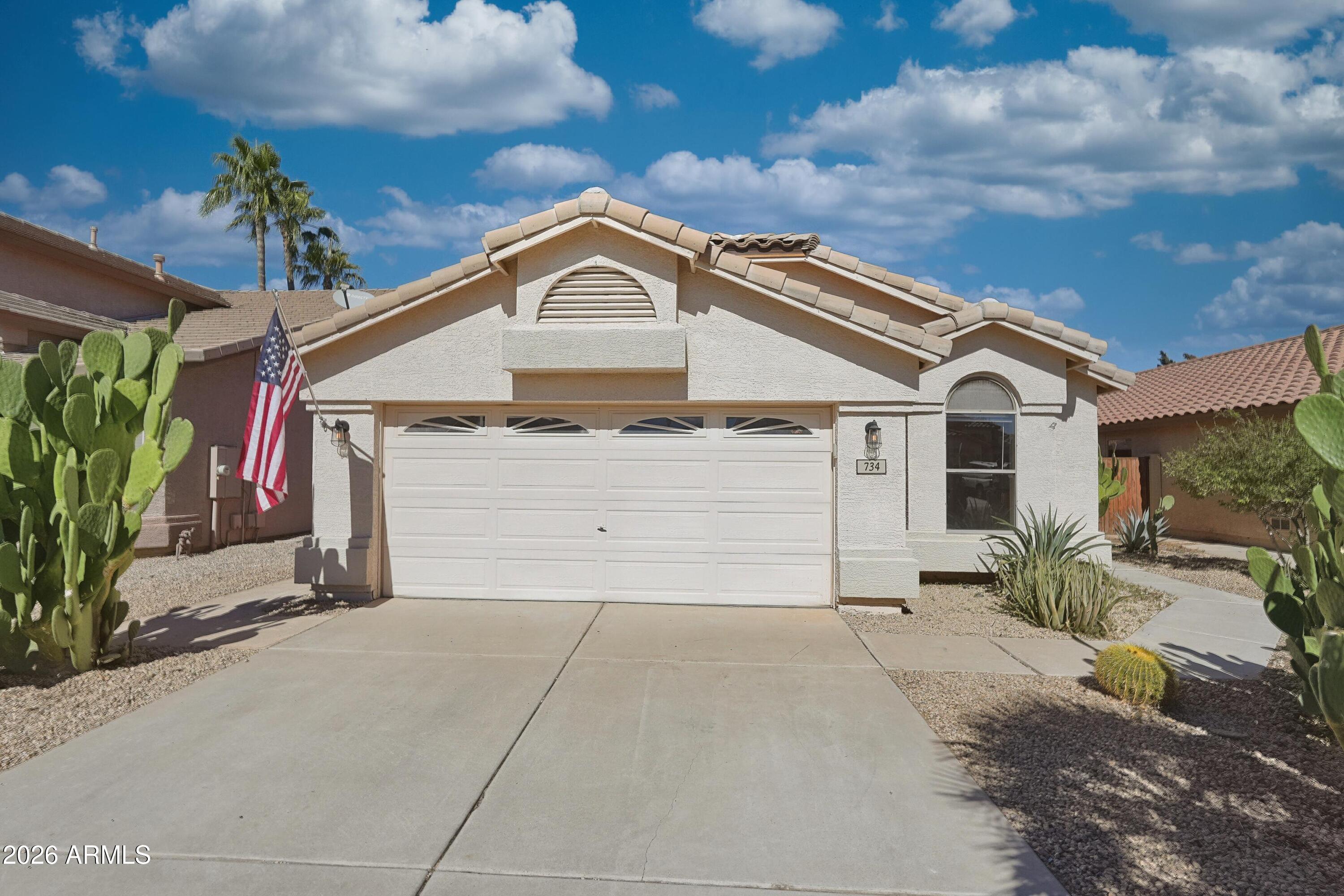 734 E KYLE Drive