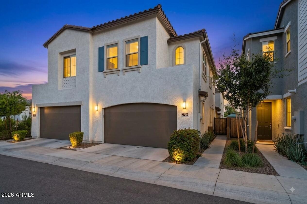 2786 S APACHE Drive