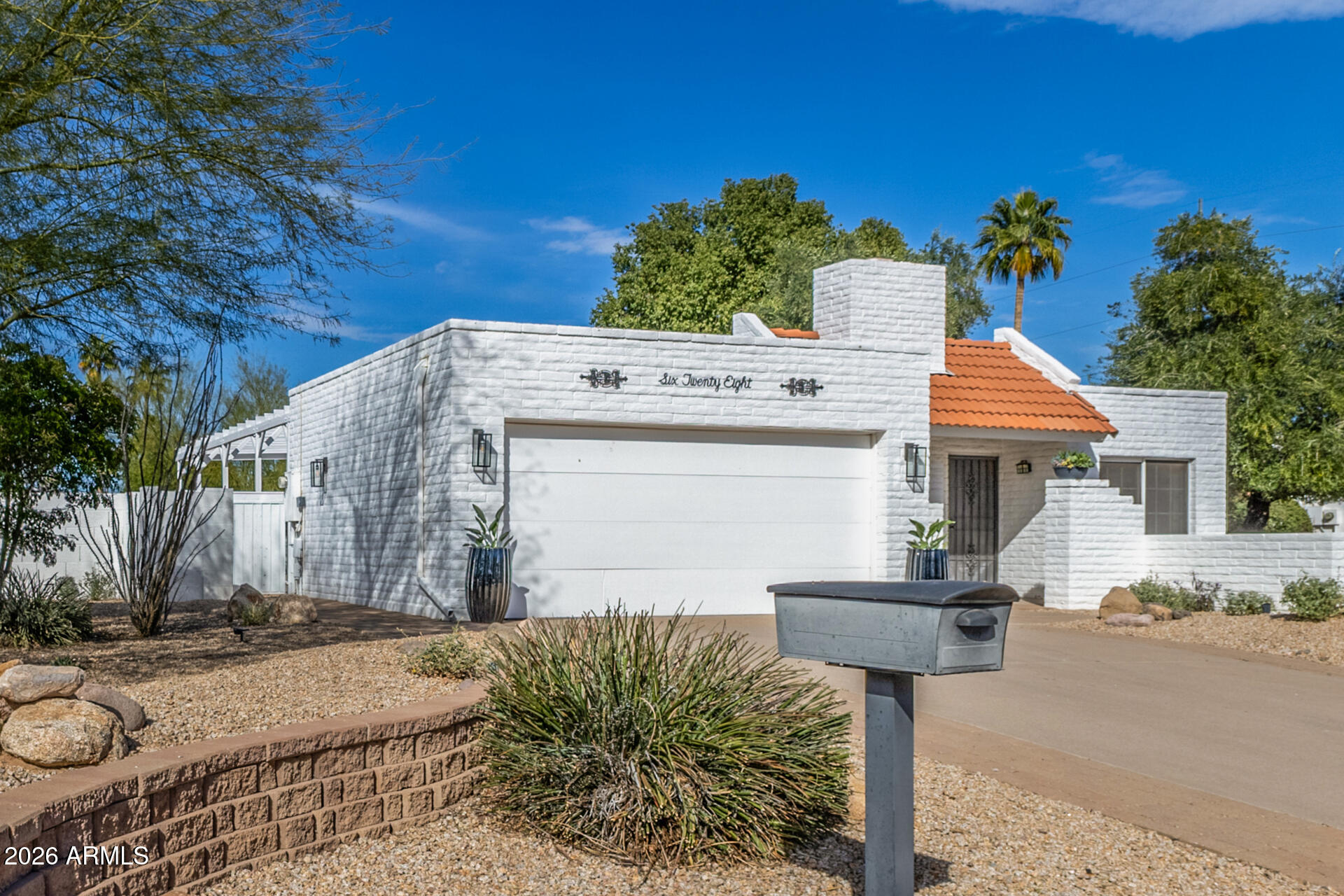 628 E BOCA RATON Road