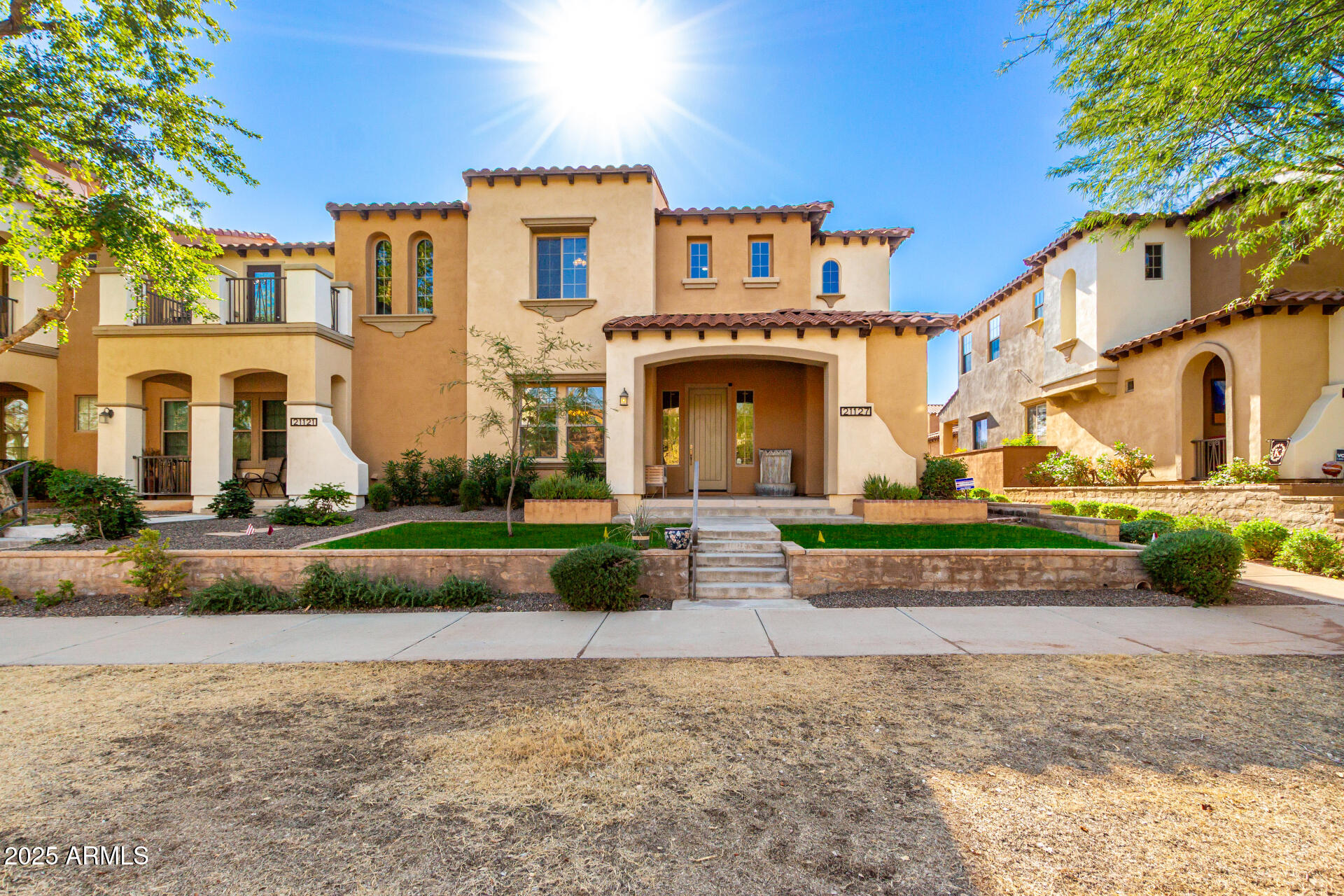 21127 W SUNRISE Lane