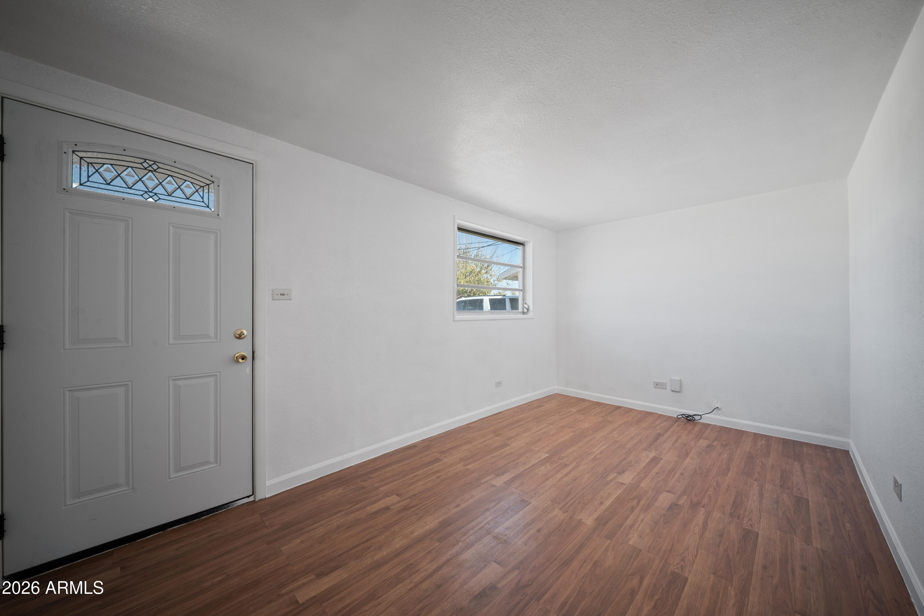 8219 W ROOSEVELT Street