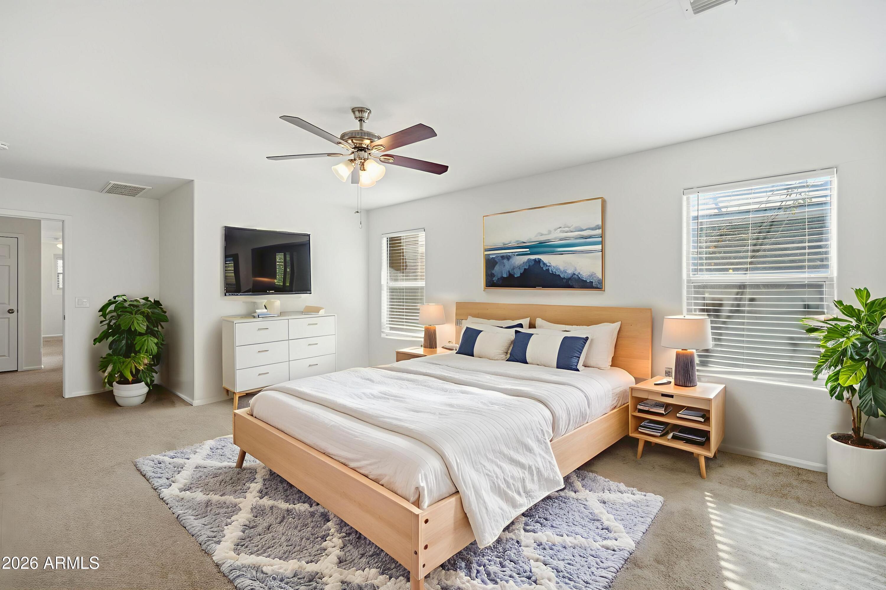 1033 S DEERFIELD Lane