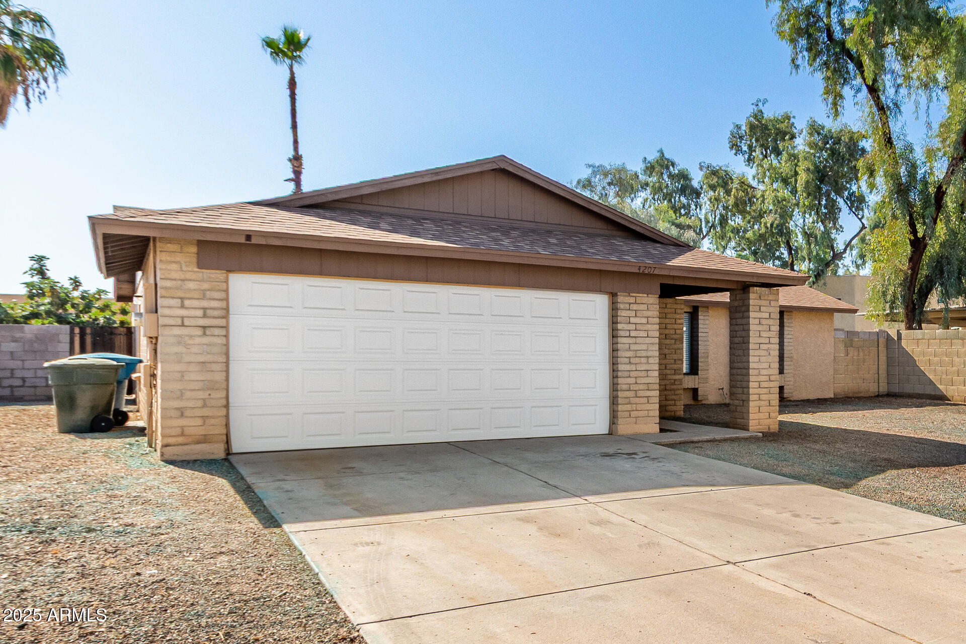 4207 W CHRISTY Drive